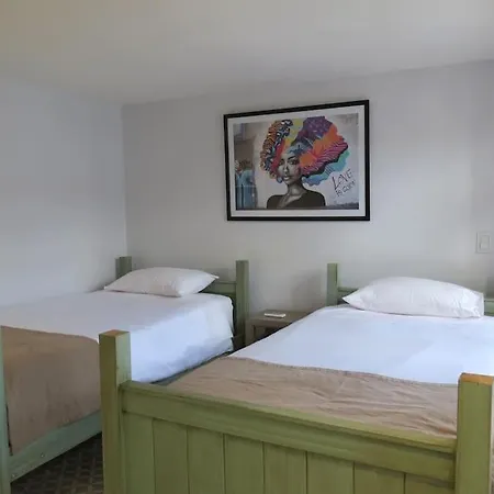 Casa La Dominica, Aldaba Selection