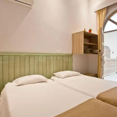 Casa La Dominica, Aldaba Selection * Cartagena