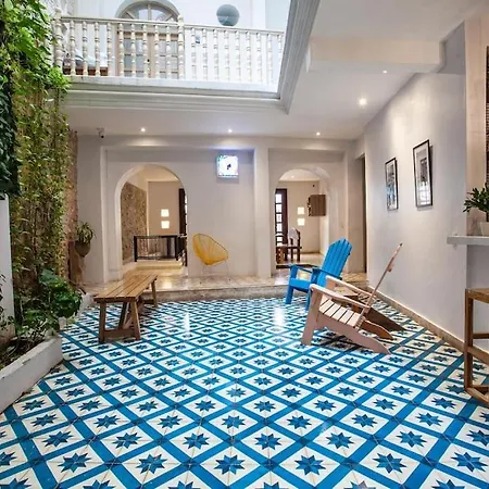 Casa La Dominica, Aldaba Selection