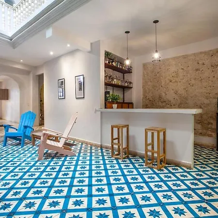 Casa La Dominica, Aldaba Selection